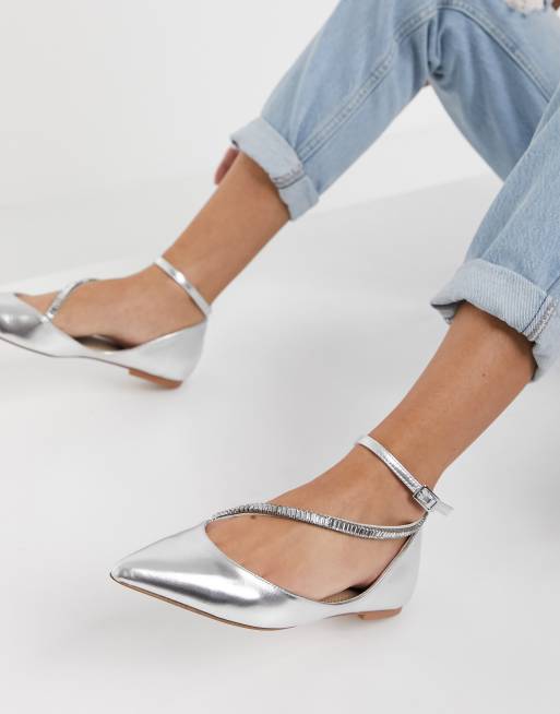 ASOS DESIGN - Leap - Spidse, sølvfarvede ballerinaer med udsmykning, 3 af 4