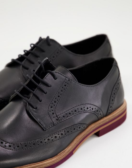https://images.asos-media.com/products/asos-design-leather-brogue-in-black-leather-with-contrast-sole/201048938-2?$n_550w$&wid=550&fit=constrain