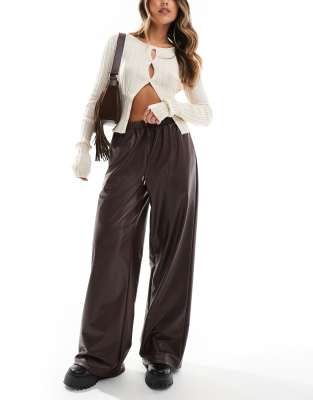 leather look tie waist wide leg pants in chocolate-Brown