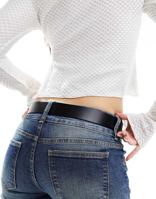 ASOS DESIGN leather oval buckle waist and hip belt in gold , 4 of 4