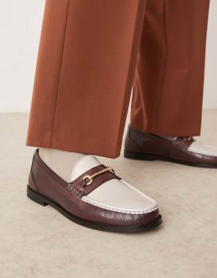 ASOS Design Leder Loafer in Burgunderrot und WeiB ASOS