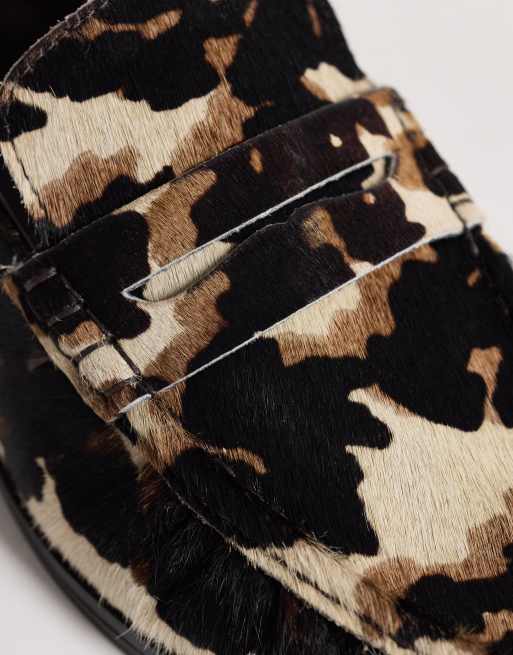 ASOS DESIGN – Leder-Loafer mit Kuhfellmuster, 4 von 4