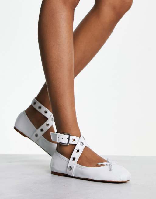ASOS DESIGN - Legend - Ballerina's van premium zacht leer met gekruiste bandjes en metalen details in wit