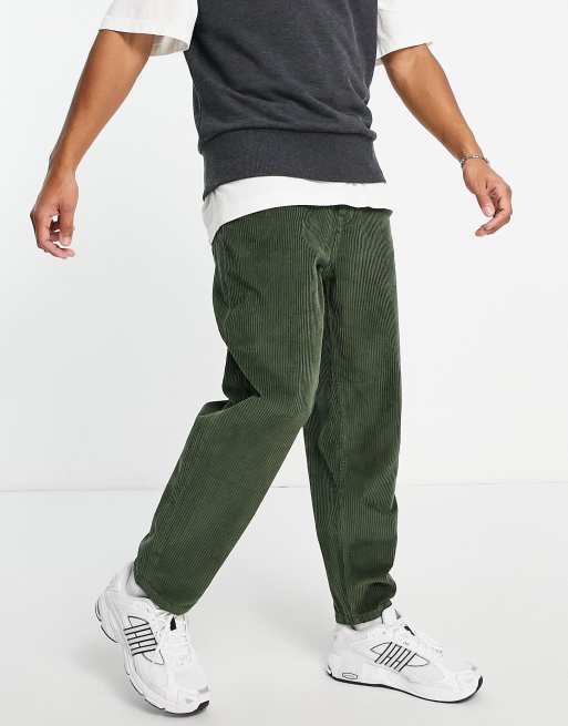 ASOS DESIGN – Legere, schmal zulaufende Cord-Jeans in Khaki