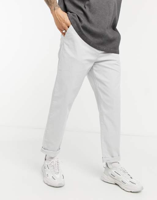 ASOS DESIGN – Legere Skater-Chinohose in Hellgrau
