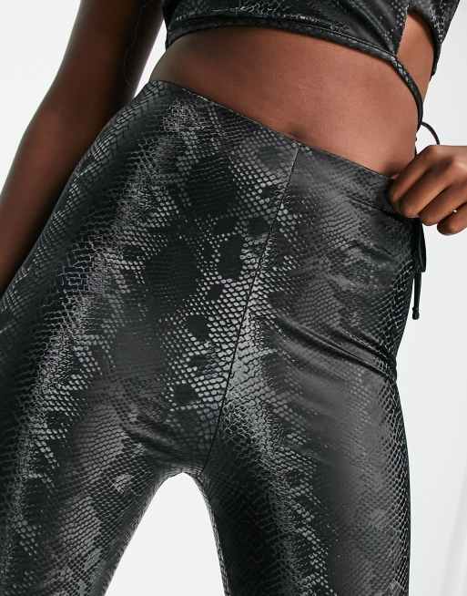 ASOS DESIGN Legging en similicuir effet peau de serpent Noir