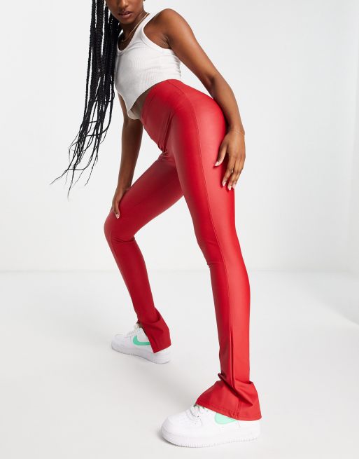 ASOS DESIGN - Legging met leerlook en split aan zijkanten in rood