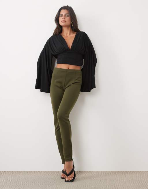 ASOS DESIGN leggings con dettaglio a fondo spaccato in khaki