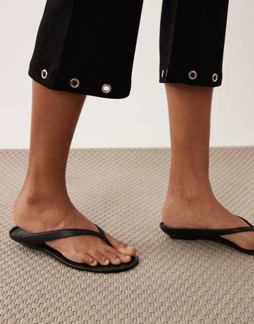 ASOS DESIGN leggings med svaj i capri-længde med øjer i sort, 3 af 5