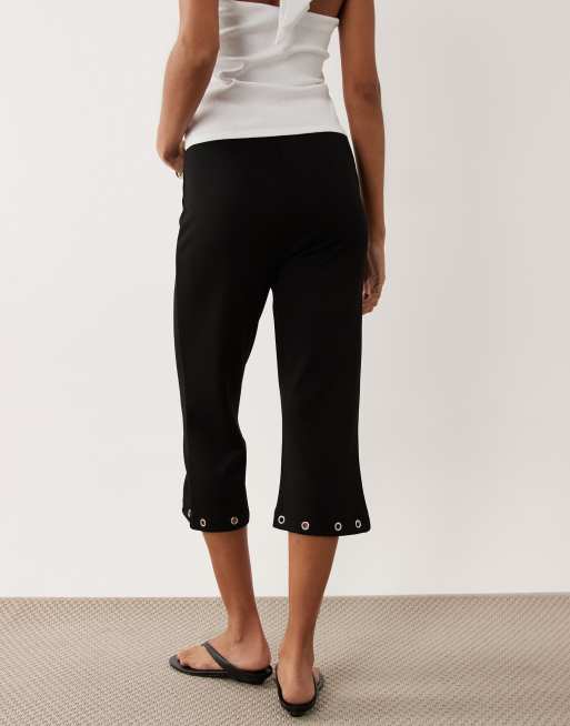 ASOS DESIGN leggings med svaj i capri-længde med øjer i sort, 5 af 5
