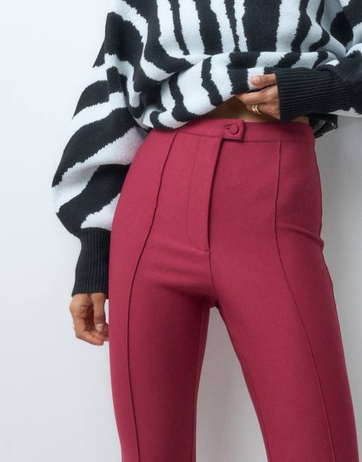 ASOS DESIGN - leggings pitillo de traje con estribo en rojo, 4 de 5