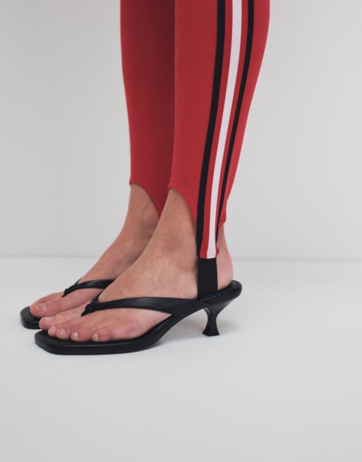 ASOS DESIGN - Leggings rojos estilo fuseau con raya lateral en contraste, 5 de 7
