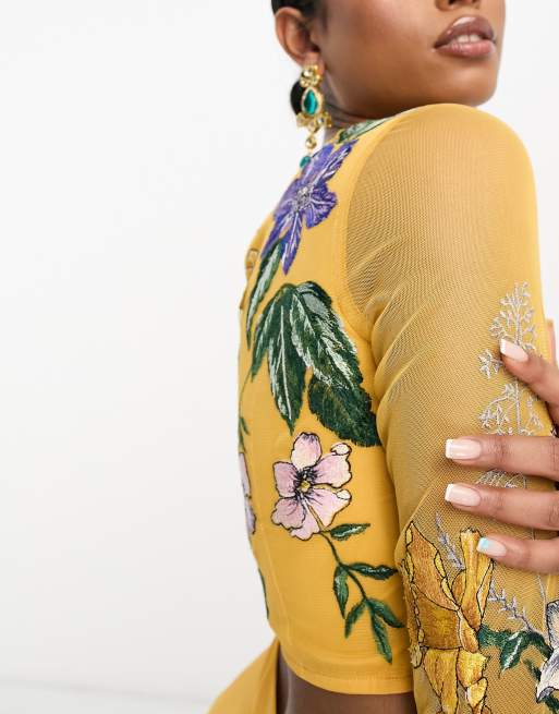 ASOS DESIGN - Lehenga-crop top met geborduurde blauwe regen in mosterdgeel, 2 van 4