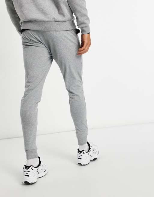 ASOS DESIGN – Leichte, enge Jogginghose in Kalkgrau, 2 von 4