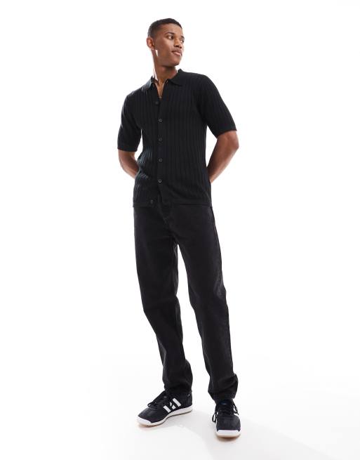 ASOS DESIGN – Leichtes Polohemd aus Rippstrick in Schwarz mit durchgehender Knopfleiste, 2 von 4