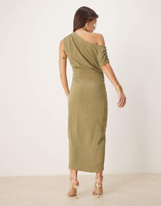 ASOS DESIGN – Leinen-Midikleid in Khaki mit Wickelrock und abfallender, verdrehter Schulterpartie, 3 von 4