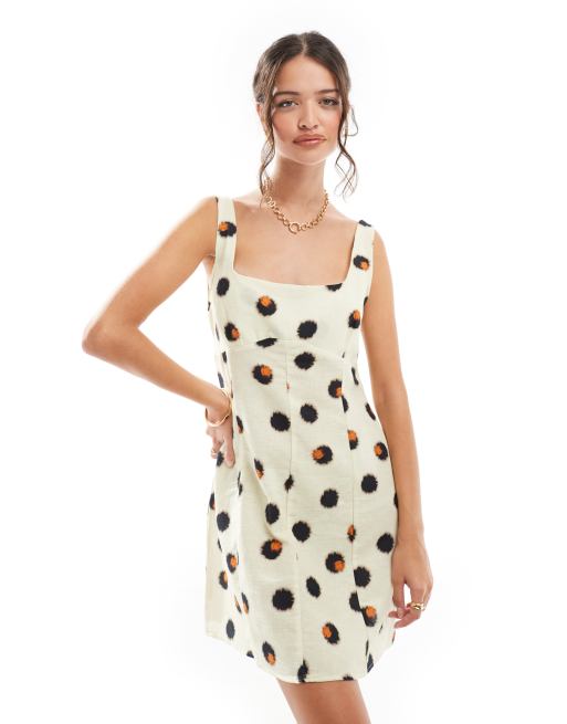 ASOS DESIGN – Leinen-Minikleid mit U-Ausschnitt, Brustnahtdetail und verwischtem Punkteprint