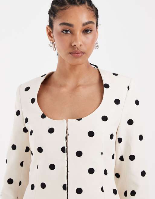 ASOS DESIGN – Leinenmix-Blazer in Cremeweiß mit Polka Dots und Rundhalsausschnitt, 4 von 4