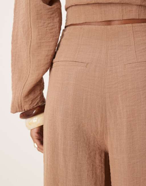 ASOS DESIGN – Leinenmix-Hose in Taupe mit Knitterstruktur und hohem Korsett-Bund, Kombiteil, 2 von 4