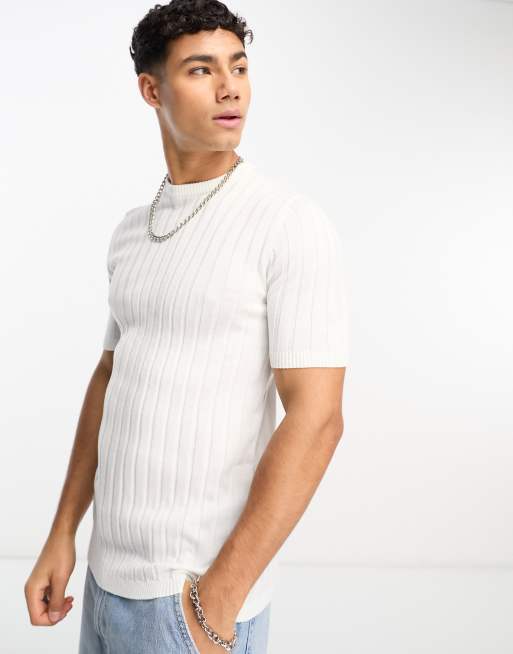 ASOS DESIGN – Lekki dzianinowy T-shirt o kroju podkreślającym sylwetkę w białym kolorze