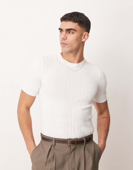 ASOS DESIGN – Lekki dzianinowy T-shirt o kroju podkreślającym sylwetkę w białym kolorze