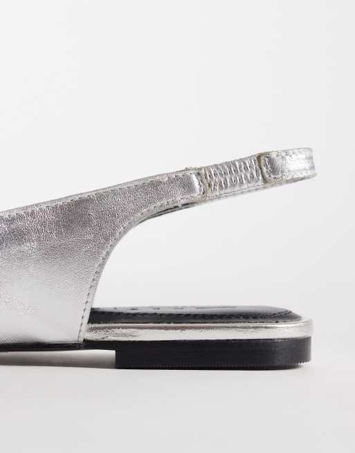 ASOS DESIGN – Lenza – Premium – Silverfärgade ballerinaskor i läder med hälrem, 3 av 4