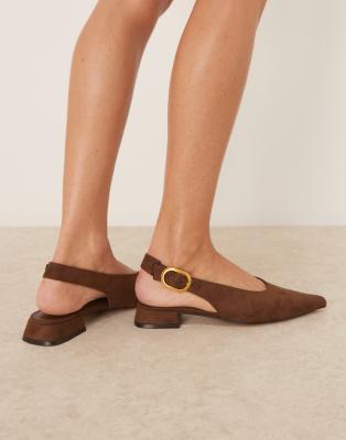 ASOS DESIGN - Leonora - Slingback-Ballerinas aus Wildlederimitat in Schokobraun
