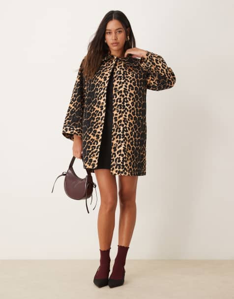 ASOS DESIGN – Leopardmönstrad kappa i denim med krage - view 1