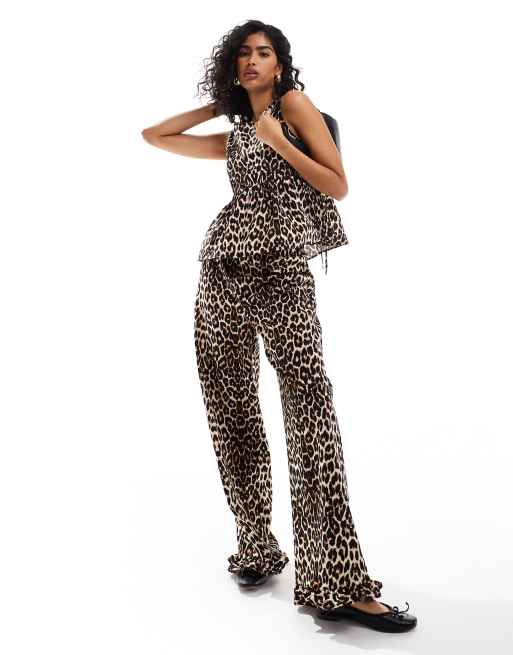 ASOS DESIGN – Leopardmönstrade byxor med fransig fåll, del av set