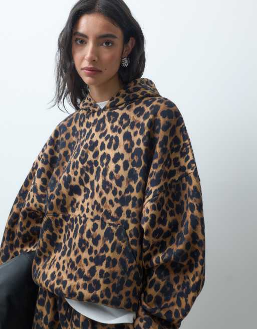 ASOS DESIGN - Sæt med joggingbukser og hættetrøje med leopardprint, 3 af 3