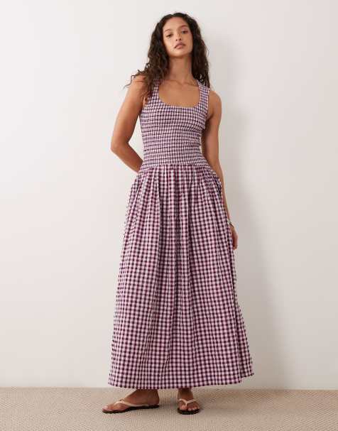 ASOS DESIGN – Letnia sukienka maxi w bordowo-kremową kratę vichy z dekoltem w kształcie litery U i marszczeniem w talii - view 1