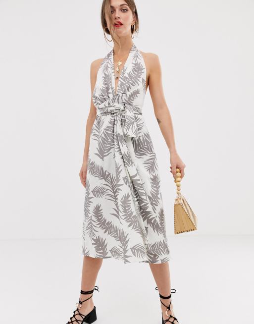 ASOS Design –Letnia sukienka midi z dekoltem typu halter i kimonowym przodem, z motywem tropikalnym