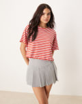 [ASOS DESIGN] ASOS DESIGN lettuce hem cropped tee in textured red and grey stripe M Red stripe