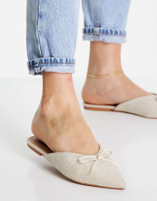 Pointed sales mules flat