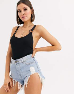 ASOS DESIGN - Leyna - Body met geribbelde string en tortoise ring-Zwart Zwart