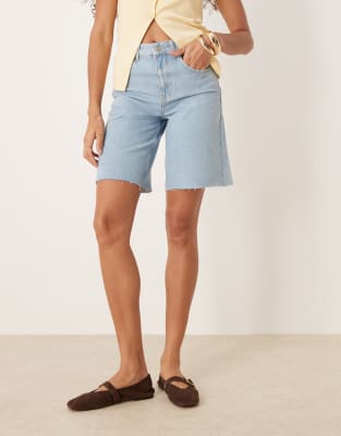 light wash denim jorts with raw hem-Blue