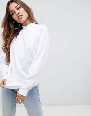 white high neck sweatshirt