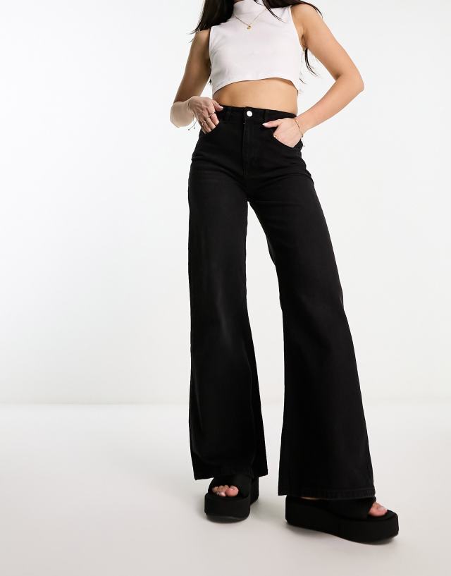 ASOS DESIGN - lightweight wide leg jean in black