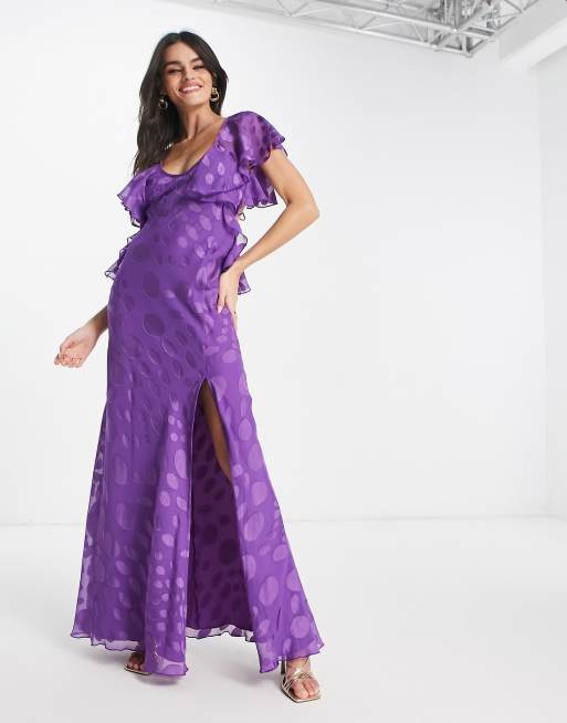 ASOS DESIGN – Lila prickig maxiklänning med utsvängda ärmar och öppen rygg av satin, 3 av 4