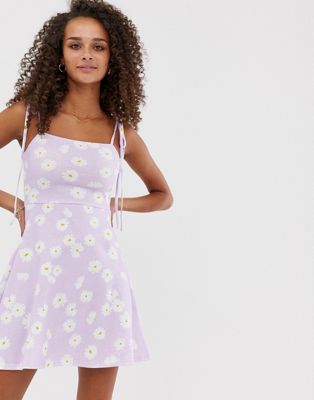 ASOS DESIGN – Lila småbommig solklänning med knytband-Flerfärgad