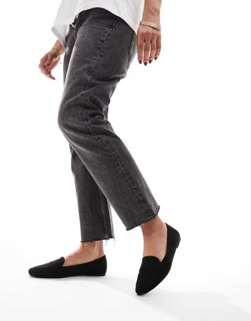 ASOS DESIGN – Lilie – Loafer-Ballerinas aus Wildlederimitat in Schwarz, 4 von 4