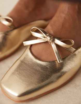 Asos Design Lilo Bow Mule Ballet Flats In Gold