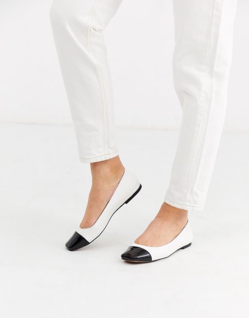 Black white deals flats