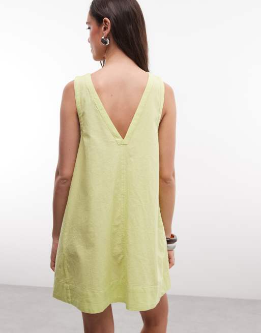 ASOS DESIGN – Limegrön smockad miniklänning i bomull och linne med v-ringning, 4 av 4