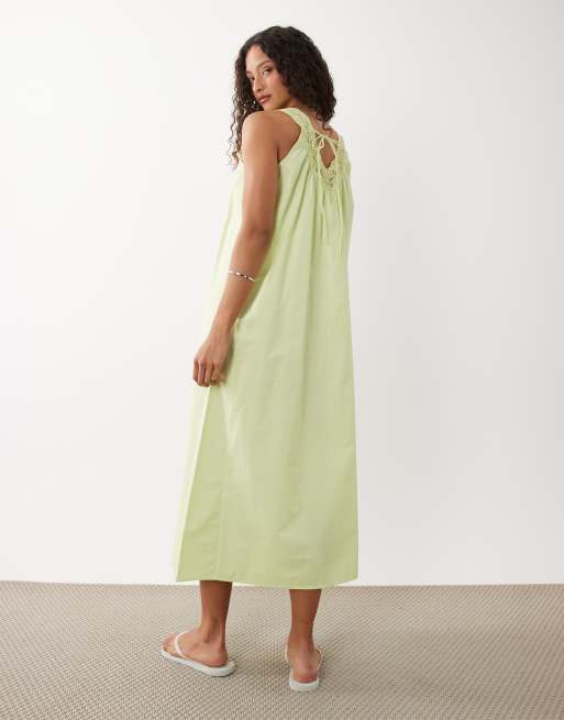 ASOS DESIGN – Limetvättad, smockad sommarklänning i poplin och maxilängd med v-ringning och spetslager, 4 av 4