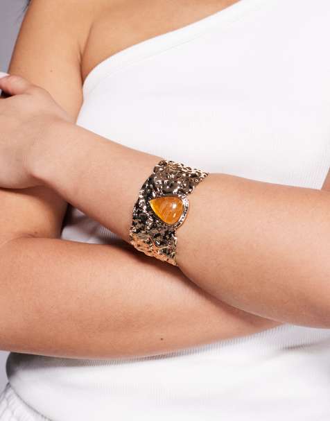 ASOS DESIGN - Limited Edition - Guldfarvet armring med abstrakt, tekstureret og smeltet metallook - view 1