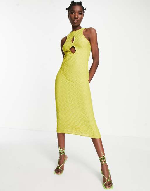 ASOS DESIGN – Limonkowa fakturowana sukienka midi z wycięciami z przodu