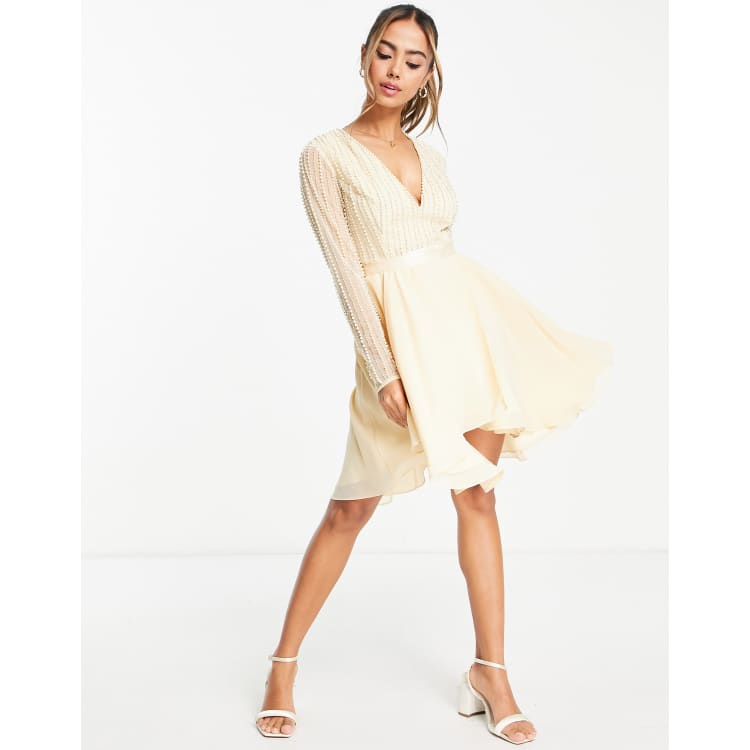 Shoes for cheap cream dress