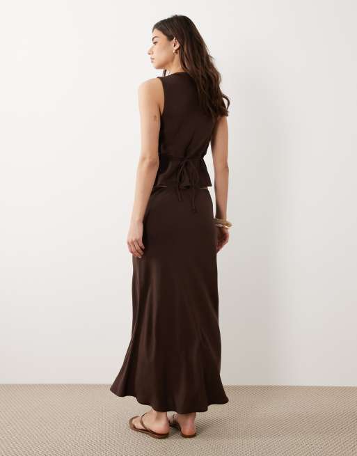 ASOS DESIGN linen blend low rise maxi skirt in chocolate (part of a set), 5 of 5