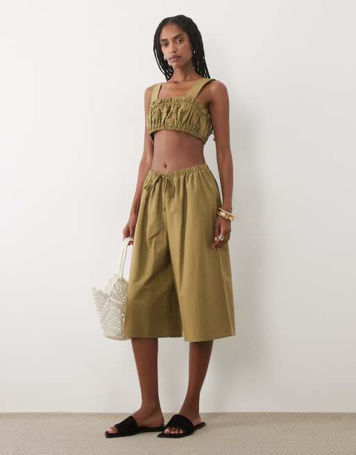 ASOS DESIGN linen blend ruched bralet in olive co ord, 2 of 4